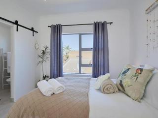 Blouberg, Nautica and Studio Apartments - 2