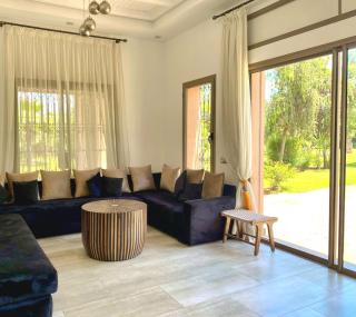 Luxueuse villa avec piscine et magnifique jardin - 4