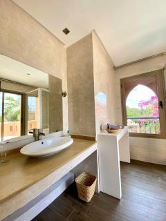 Luxueuse villa avec piscine et magnifique jardin - 2