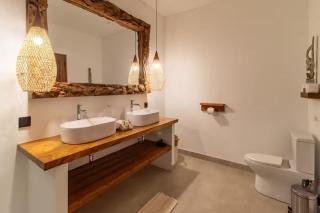 Balimmo Villa Anaya 2BR River View with InfinityPool - 6