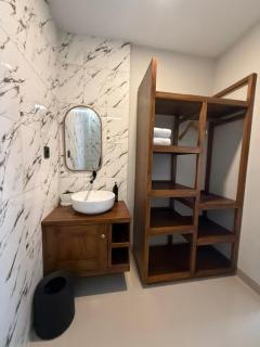 Flamboyant Guesthouse - 4