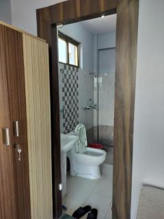 Three Brothers Apartment and Hotel - Kathmandu - 5