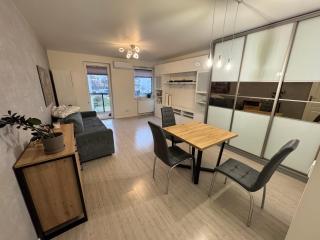 Apartament przy dworcu metropolitalnym - 1