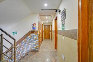 Collection O Mahipalpur Extension Formerly Shanti Stay - 7