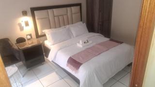 La Majestic Guest Lodge - 6