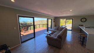 Golden Bay Heights - Luxury Accommodation - 5