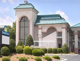 Days Inn by Wyndham Saint Pauls - Saint Pauls - 0