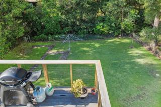 Elaine at Hyams Beach - 5