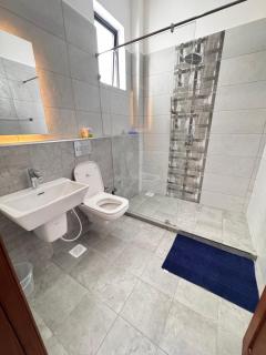 Nyali Beachfront Wave Two Bedrooms Luxury Suites - 2