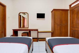 OYO 95023 Hotel Alamanda Garut - 4
