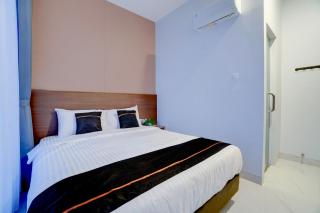 Collection O TJ Brother Cengkareng - Giacarta - 6