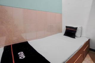 OYO 95035 Harmony Guest House Syariah Sawojajar - 5