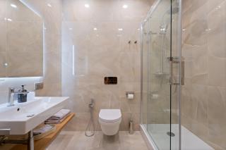 Raina Petit Residence - 4