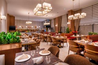 Best Western Premier Hidden Hills Hotel - 4