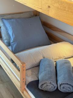 Aqua Loft Lux Houseboat & Waterfront Apartments - 3