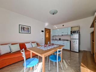 Lovely and cozy beachside flat-Beahost - 3