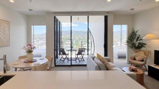 Amazing Views 2BD 2BA Homey Toowong Abode Pool M29 - 4