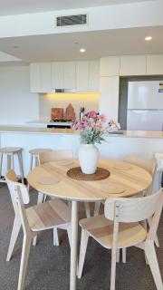 Amazing Views 2BD 2BA Homey Toowong Abode Pool M29 - 3