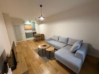 Central City Lux Apartments - 8