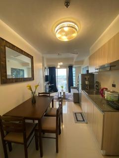 Inspiria 1BR Condo Walk to Mall 3 Pax Modern - 1