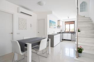 Cozy, modern, two-level apartment - 3