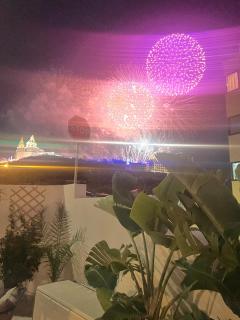 60s-Style Coastal Retreat Minutes from the Beach - Is-Sellum - 1