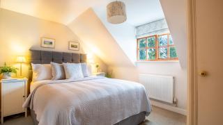 Teagles Cottage in Stow, EV parking - 6