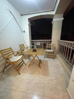 Central Apartment with Wide Garden View by mohamed - 4