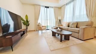 F1 lux Villa in Yas Island - Abu Dhabi - 5