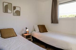 Chalet in Heinkenszand on holiday park - VP107 - 1