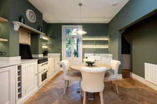 Veeve - Hidden Secrets - 9