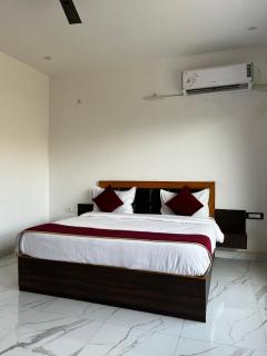 The Corbett Niyas - 2