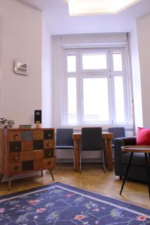Large 4BR Oasis in Central Budapest AC- BP Sky - 6