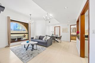 Prime Specious 4 BR Apt on JBR Beach near Metro, Walk to The Mall, Dining & Entertainment - By Sunkissed Holiday Homes - 7