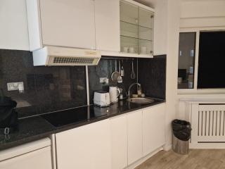 Chelsea cloisters Studios - 7