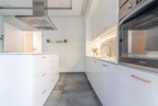 Misty Grey Apartment near City Centre - Heraklion - 2