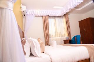 DE ALena Villas And Hotel - 3