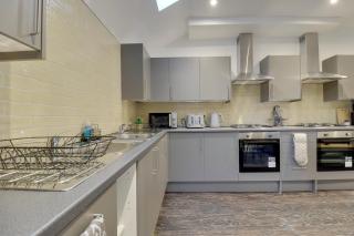 Comfort Living Corporate Rooms with Ensuite Collection - 4