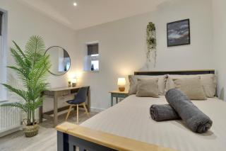 Comfort Living Corporate Rooms with Ensuite Collection - 6