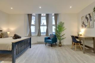 Comfort Living Corporate Rooms with Ensuite Collection - 2