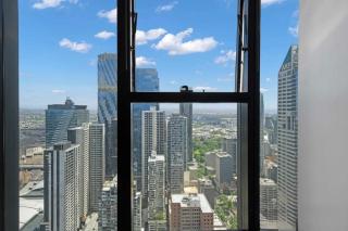 Luxury CBD Apartment High Floor Stunning City Views - 7