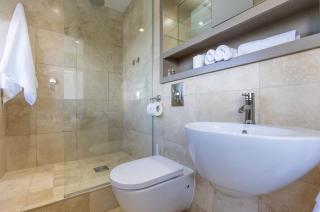 Large luxury apartment in Central Harrogate - 8