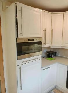 London - Waterfront House - Stay8 - Parking - Yard - 2