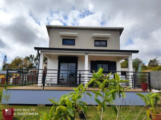 TI KAZ COCO Mignonne tite kaz chaleureuse - 0