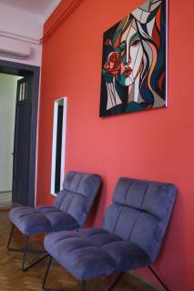 Rose House - Modern 5BR Home in Central Budapest AC - 1