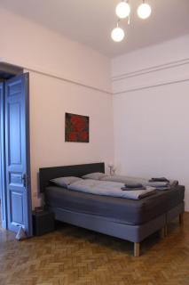Rose House - Modern 5BR Home in Central Budapest AC - 3