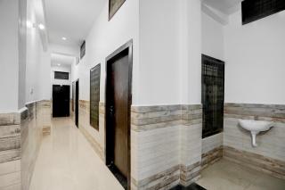 SPOT ON by OYO Hardik Palace - 0