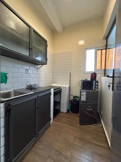 Nouveau Studio à Dakar Lumineux - Climatisation Wifi- Gardien 24h - 6