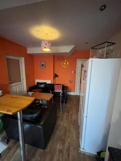 spacious King bed 30FT Room - 5