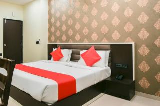 Collection O Vyara Railway Station Formerly Crystal Guest House - 3